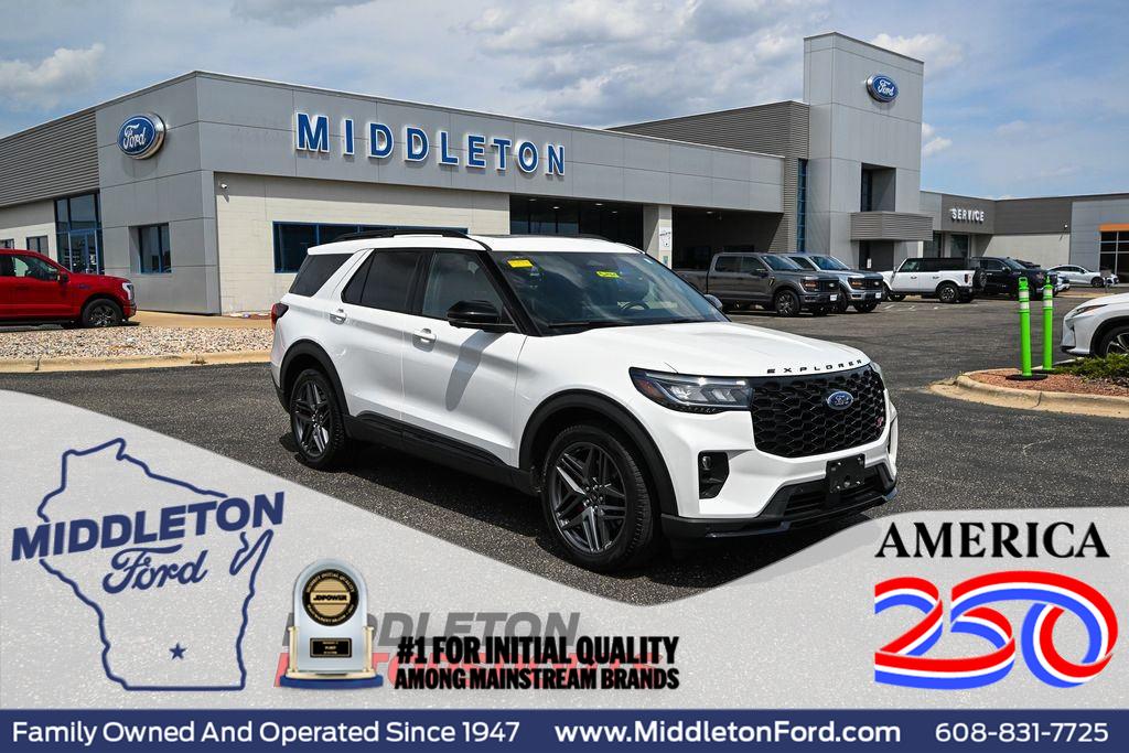 Star White Metallic Tri-Coat 2025 Ford Explorer SUV / Crossover All-Wheel Drive Automatic