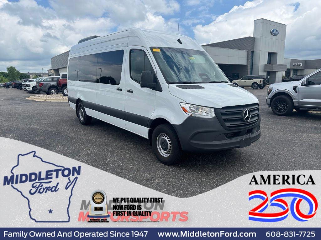 2025 Mercedes-Benz Sprinter 2500 170 High Roof Passenger Van RWD