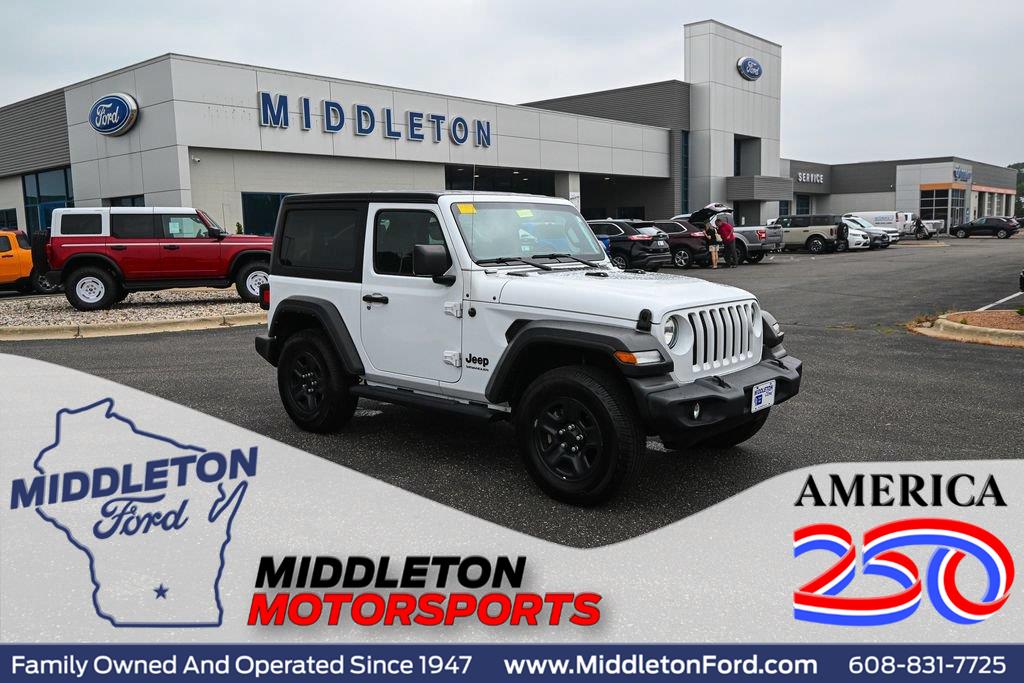 Bright White Clearcoat 2022 Jeep Wrangler SUV / Crossover Four-Wheel Drive 8-Speed Automatic