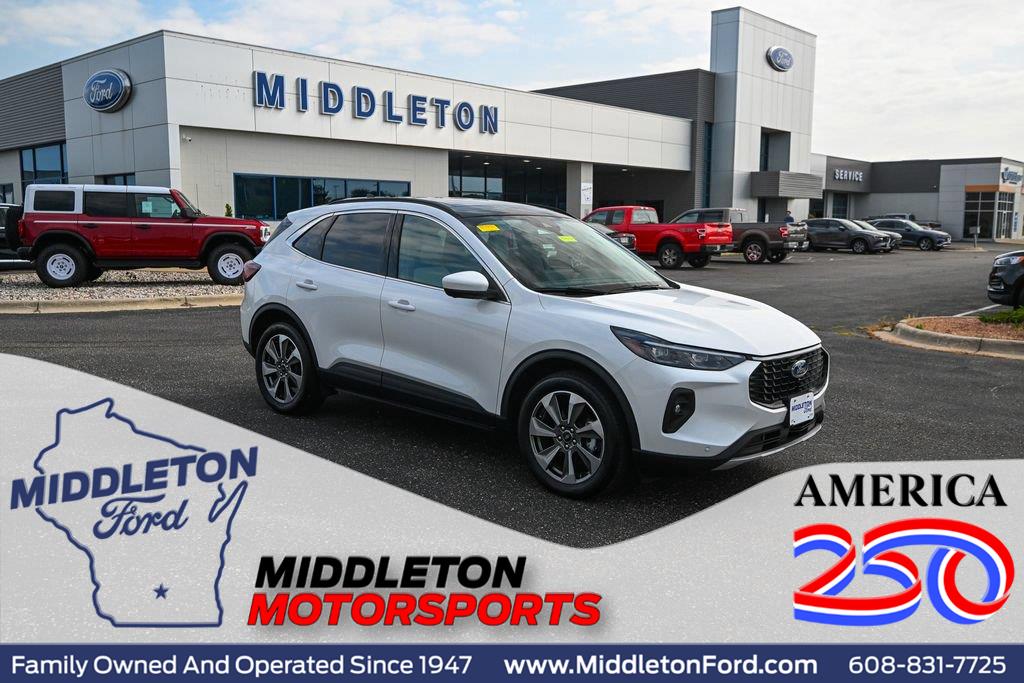 Star White Metallic Tri-Coat 2024 Ford Escape SUV / Crossover All-Wheel Drive 8-Speed Automatic