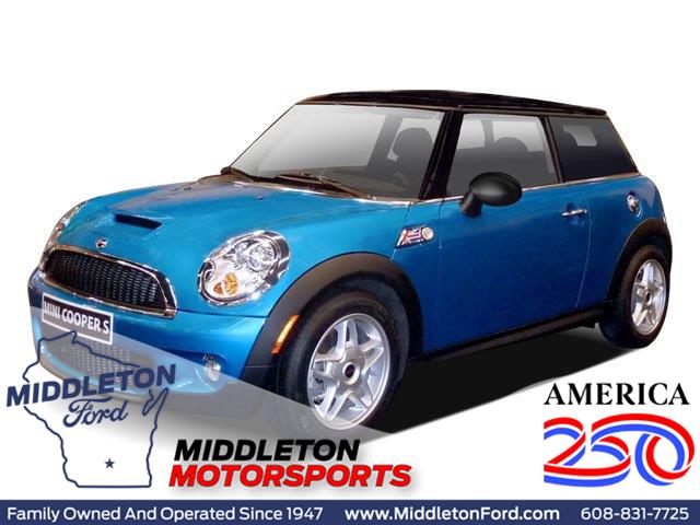 Midnight Black Metallic 2009 MINI Cooper Hatchback Front-Wheel Drive 6-Speed Manual