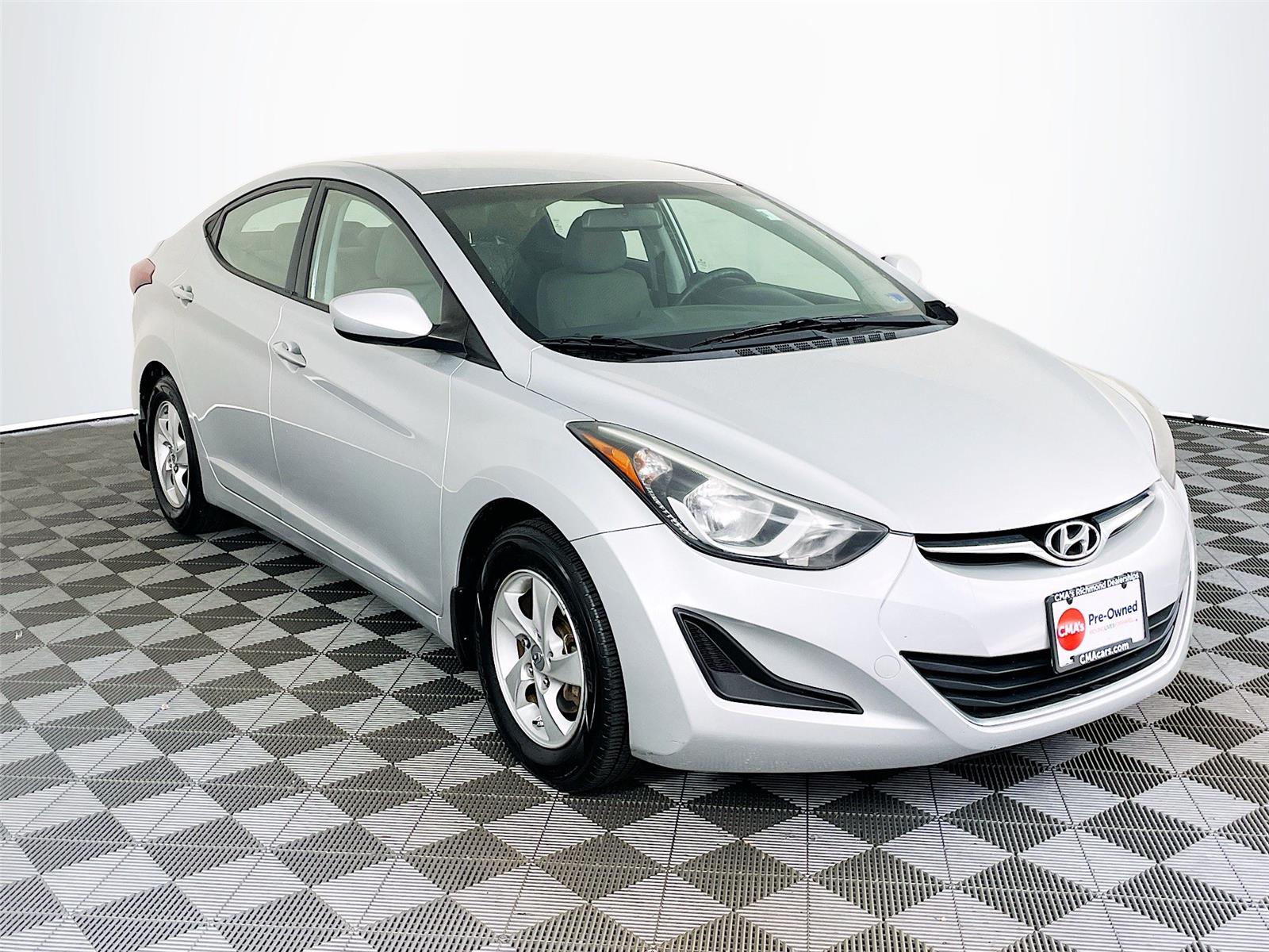 Shimmering Air Silver 2014 Hyundai Elantra SE FWD Sedan Front-Wheel Drive Automatic