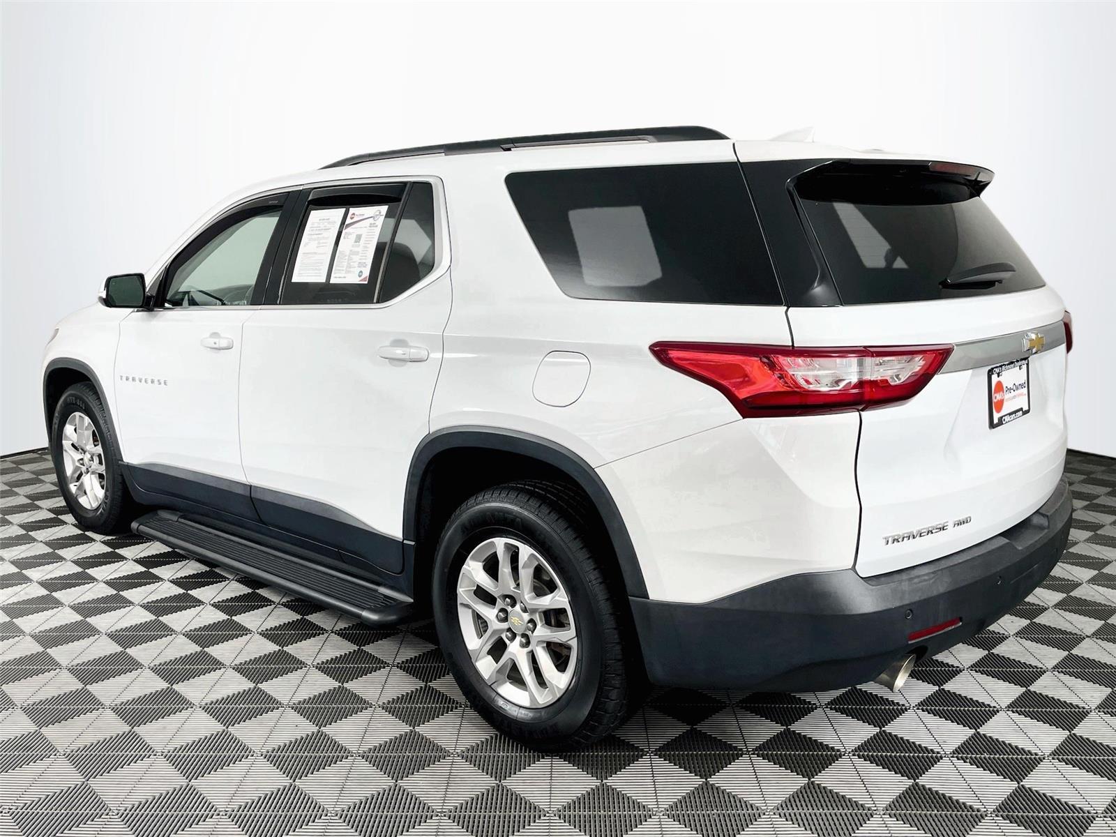View vehicle photo 6