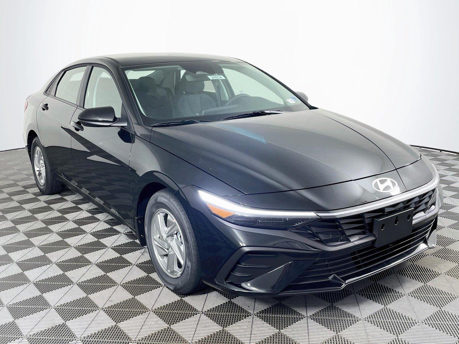 Abyss Black 2026 Hyundai Elantra Sedan Front-Wheel Drive Continuously Variable Transmission