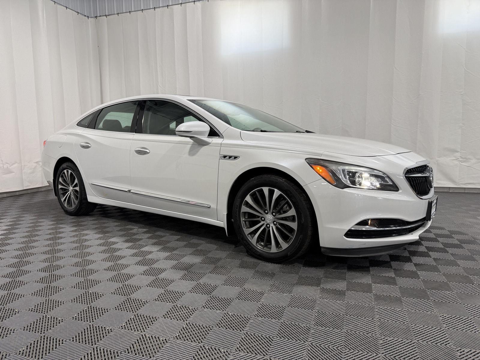 White Frost Tricoat 2017 Buick LaCrosse Sedan Front-Wheel Drive 8-Speed Automatic