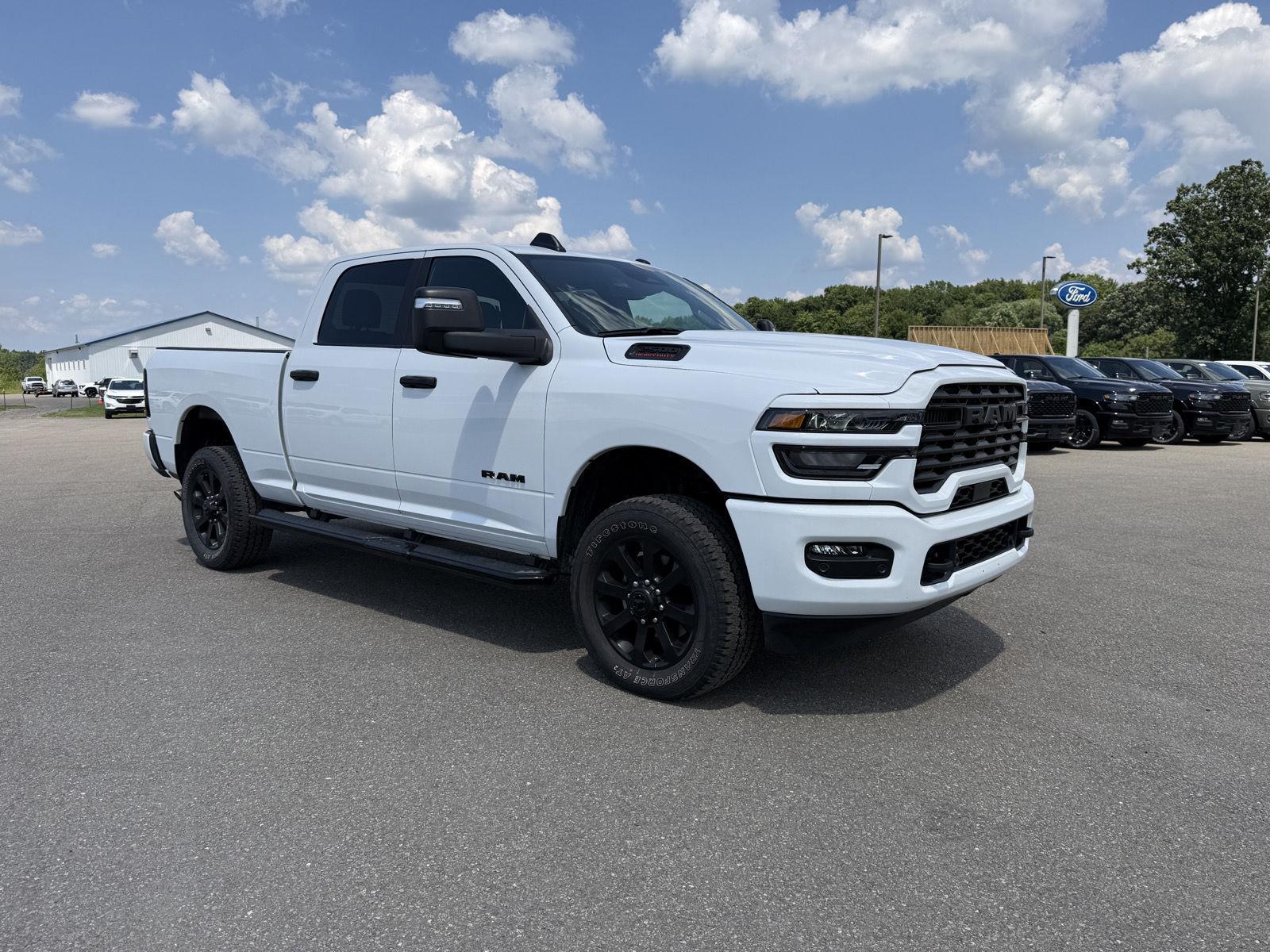 Bright White Clearcoat 2026 RAM 2500 Pickup Truck Four-Wheel Drive 8-Speed Automatic