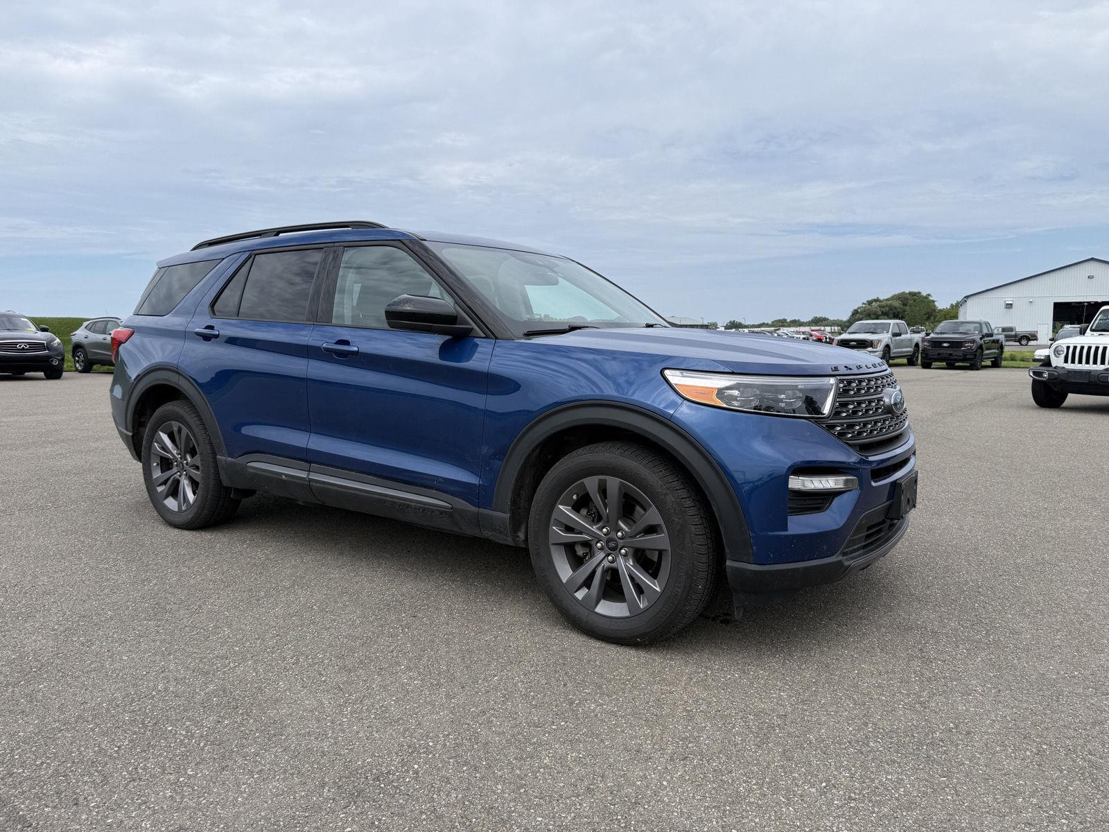Atlas Blue 2022 Ford Explorer SUV / Crossover All-Wheel Drive Automatic