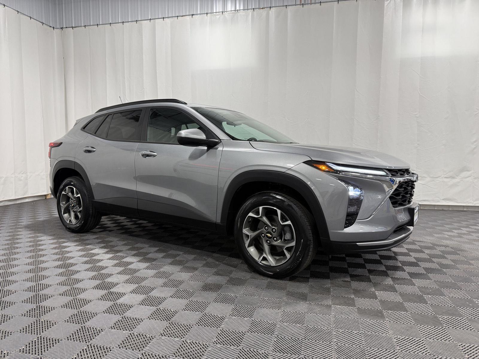 Sterling Gray Metallic 2024 Chevrolet Trax SUV / Crossover Front-Wheel Drive 6-Speed Automatic