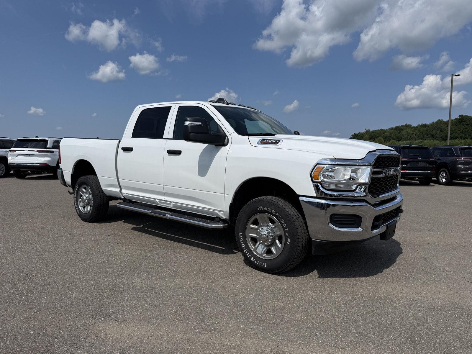 Bright White Clearcoat 2024 RAM 2500 Pickup Truck Four-Wheel Drive 8-Speed Automatic