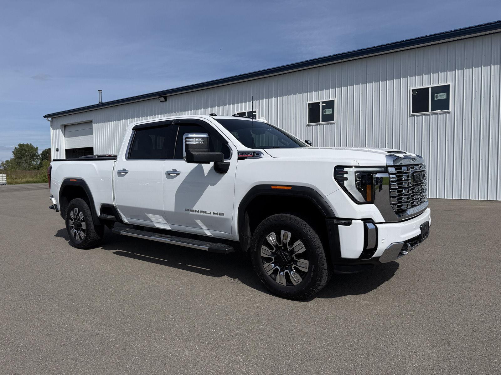 2024 GMC Sierra 2500HD Denali Crew Cab 4WD
