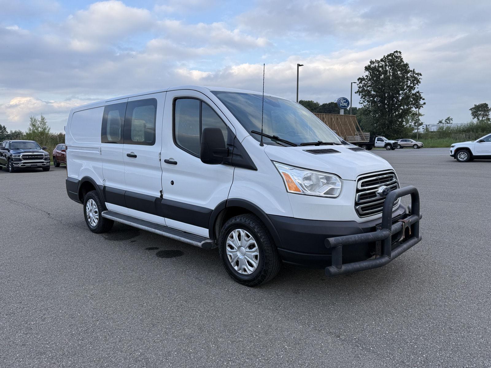 2019 Ford Transit Cargo 250 Low Roof RWD with 60/40 Passenger-Side Doors