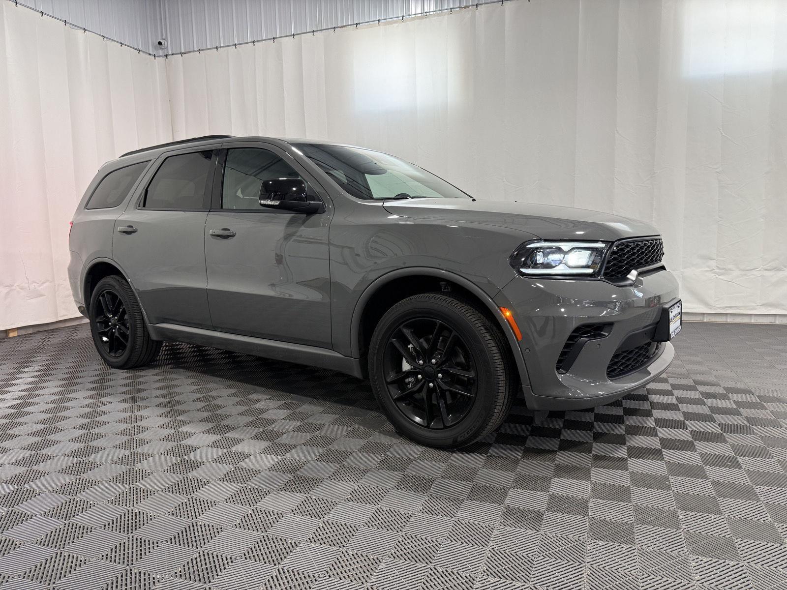 DB Black Clearcoat 2026 Dodge Durango SUV / Crossover All-Wheel Drive 8-Speed Automatic