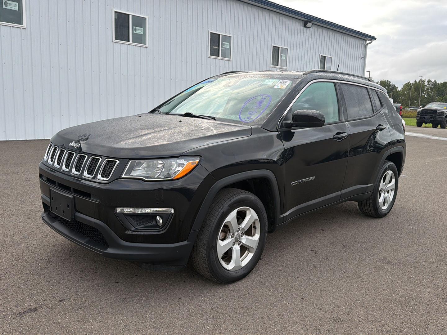 Diamond Black Crystal Pearlcoat 2019 Jeep Compass SUV / Crossover Four-Wheel Drive 9-Speed Automatic