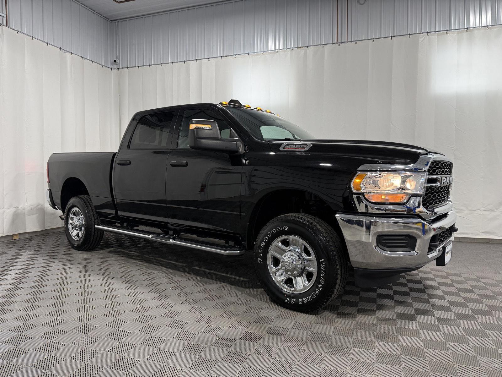 2024 RAM 2500 Tradesman Crew Cab 4WD