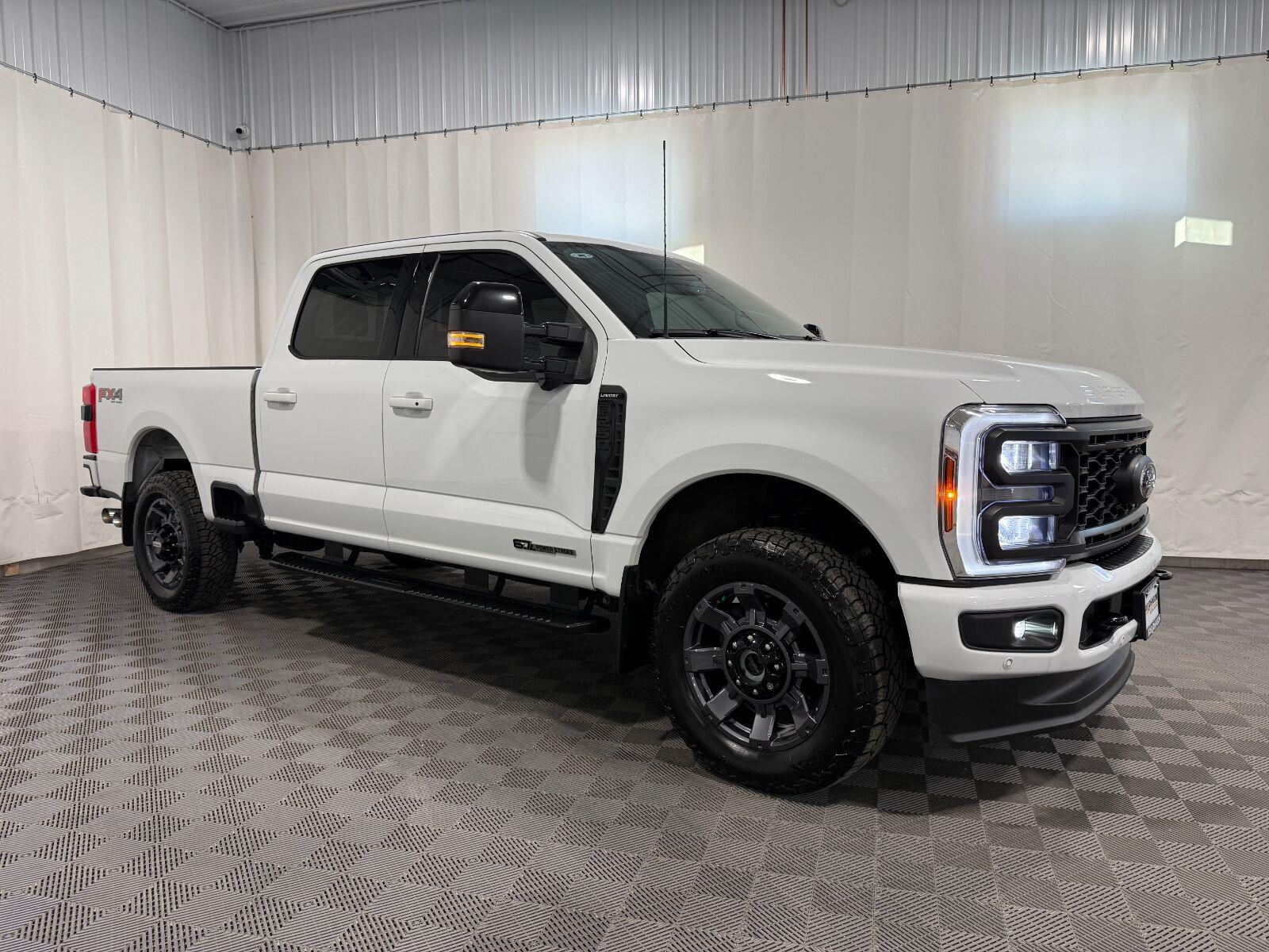 2024 Ford F-250 Super Duty Lariat Crew Cab 4WD