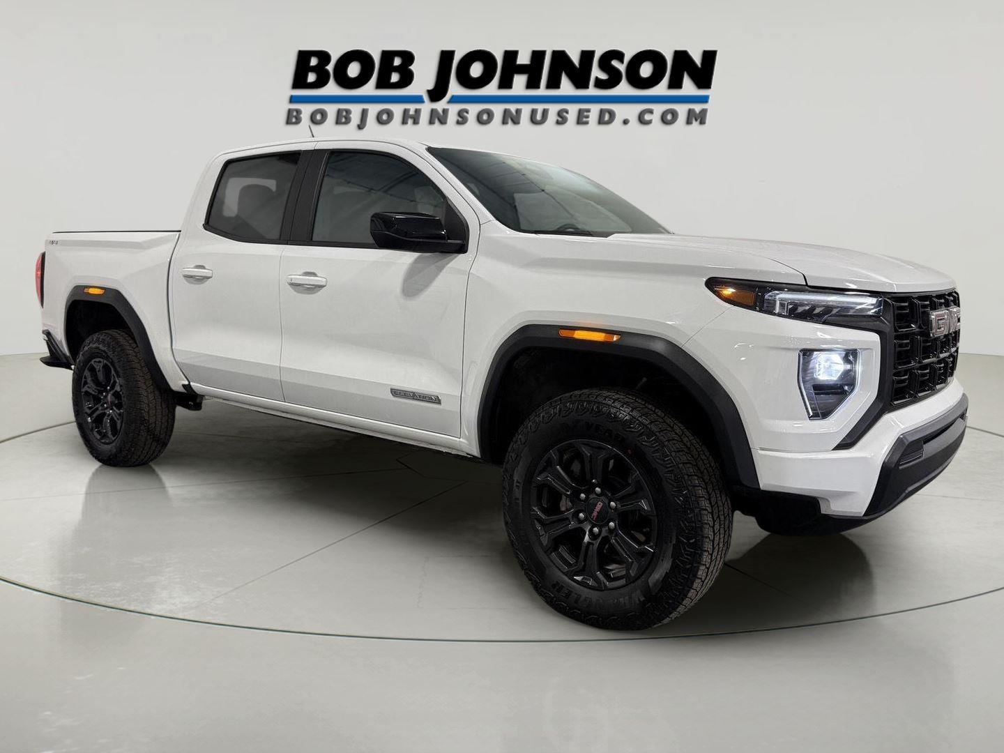 Summit White 2025 GMC Canyon Pickup Truck Four-Wheel Drive 8-Speed Automatic