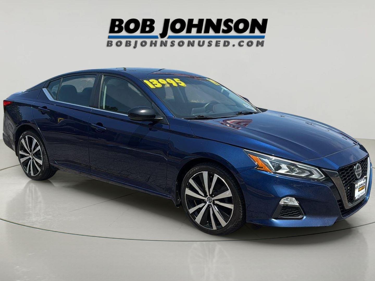 Deep Blue Pearl 2019 Nissan Altima Sedan All-Wheel Drive Continuously Variable Transmission