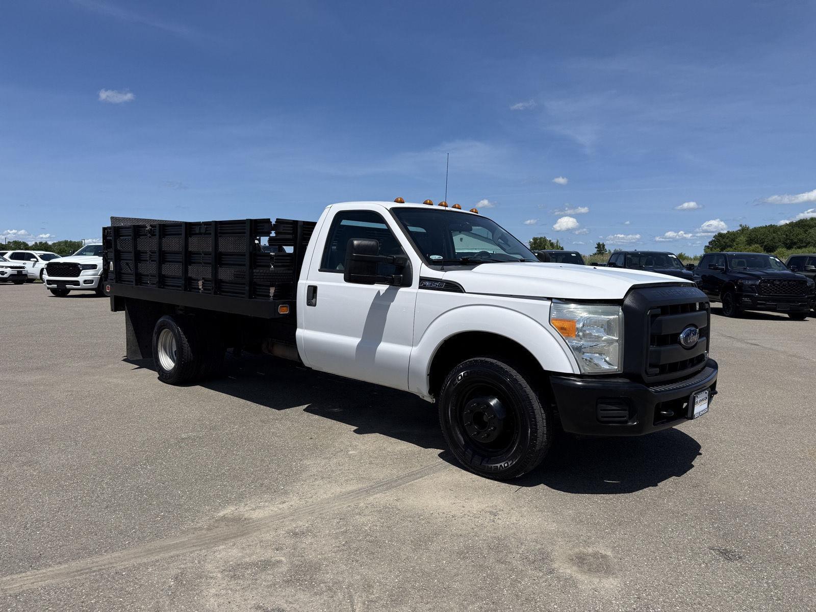 2015 Ford F-350 Super Duty Chassis XL DRW RWD