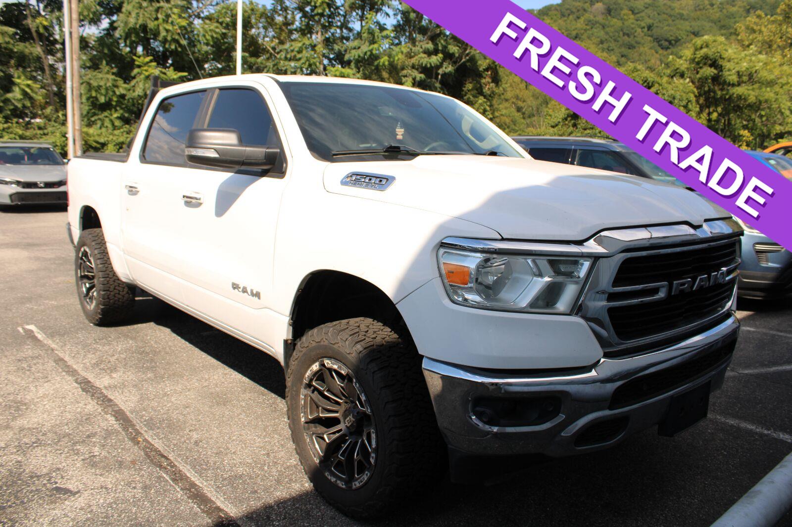  2019 RAM 1500 Big Horn Crew Cab 4WD   