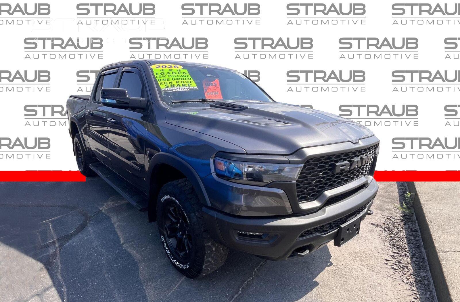 2026 RAM 1500 Gris (Granite Crystal Metallic Clearcoat) Camioneta Todo terreno 8 velocidades Automática