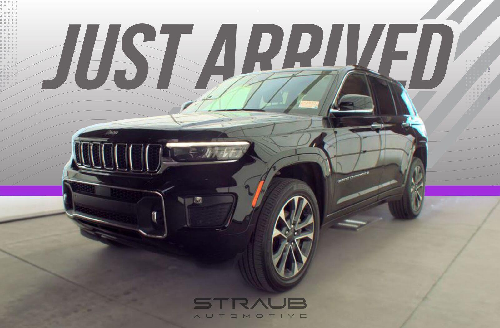 Diamond Black Crystal Pearlcoat 2023 Jeep Grand Cherokee SUV / Crossover Four-Wheel Drive 8-Speed Automatic