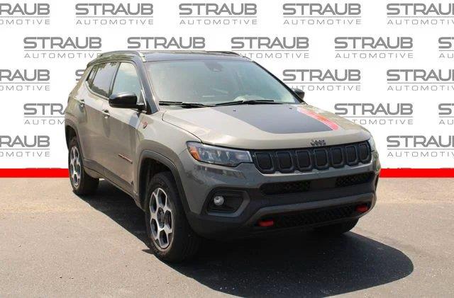 Sting-Gray Clearcoat 2022 Jeep Compass SUV / Crossover Four-Wheel Drive 9-Speed Automatic