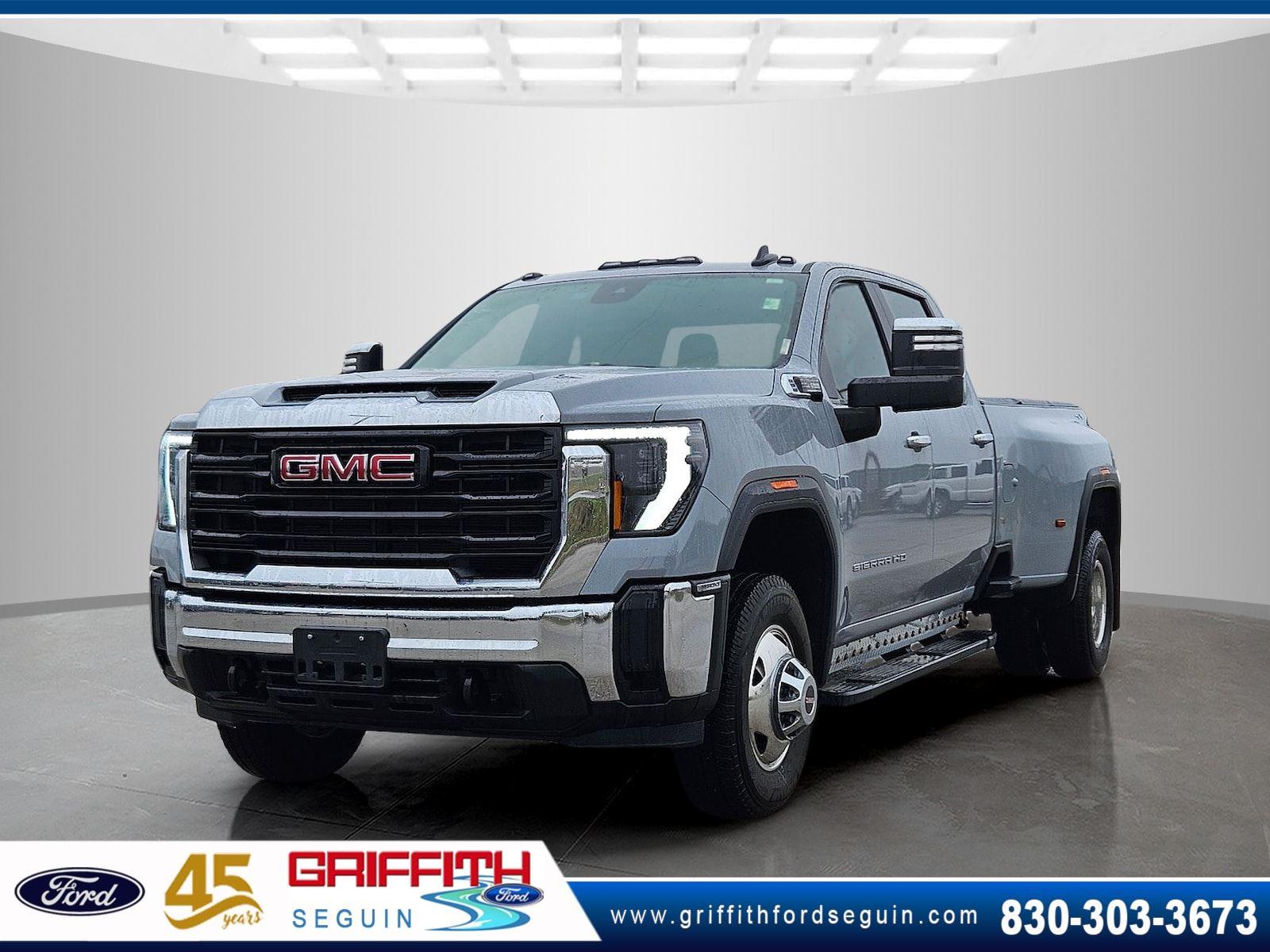 2024 GMC Sierra 3500HD Pro Crew Cab 4WD