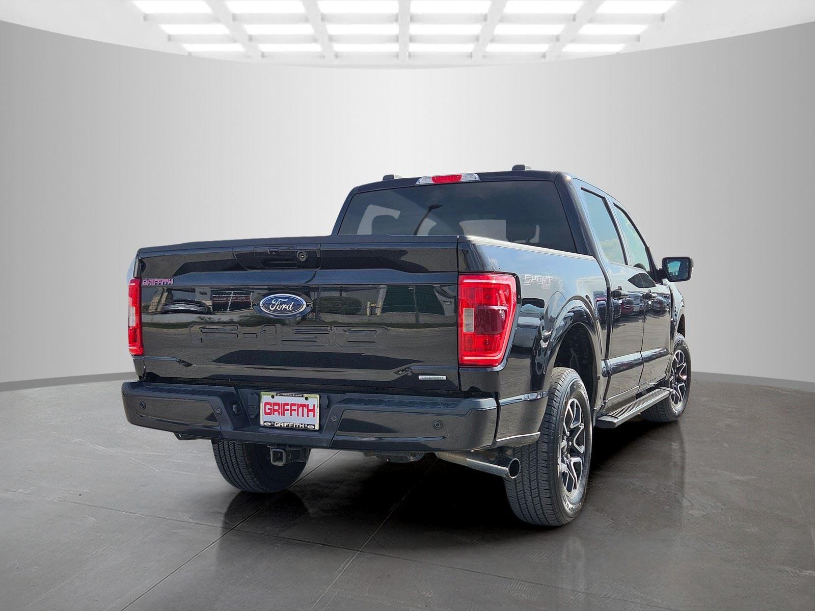 View vehicle photo 5