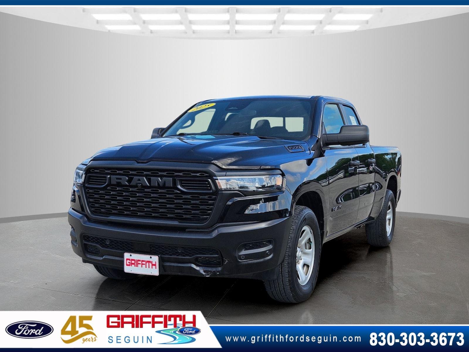 Diamond Black Crystal Pearlcoat 2025 RAM 1500 Pickup Truck 4X2 8-Speed Automatic