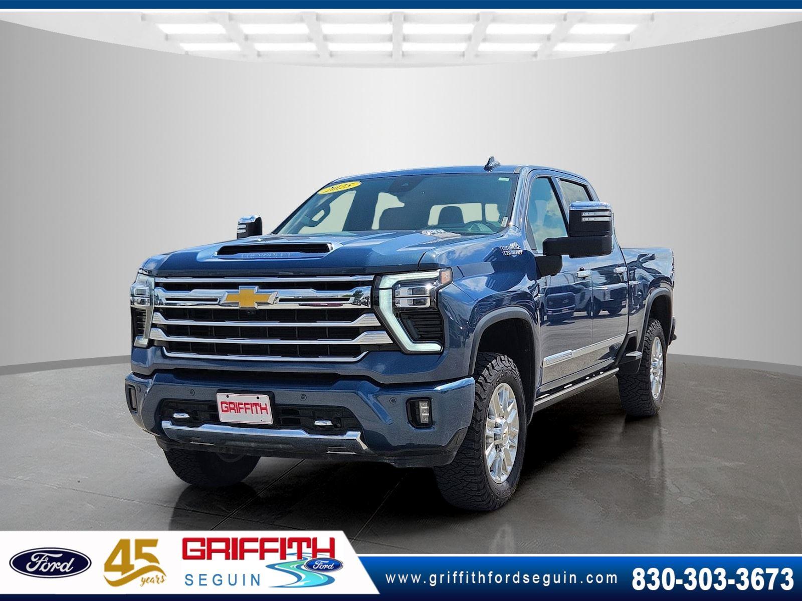 Lakeshore Blue Metallic 2025 Chevrolet Silverado 2500HD Pickup Truck Four-Wheel Drive Automatic