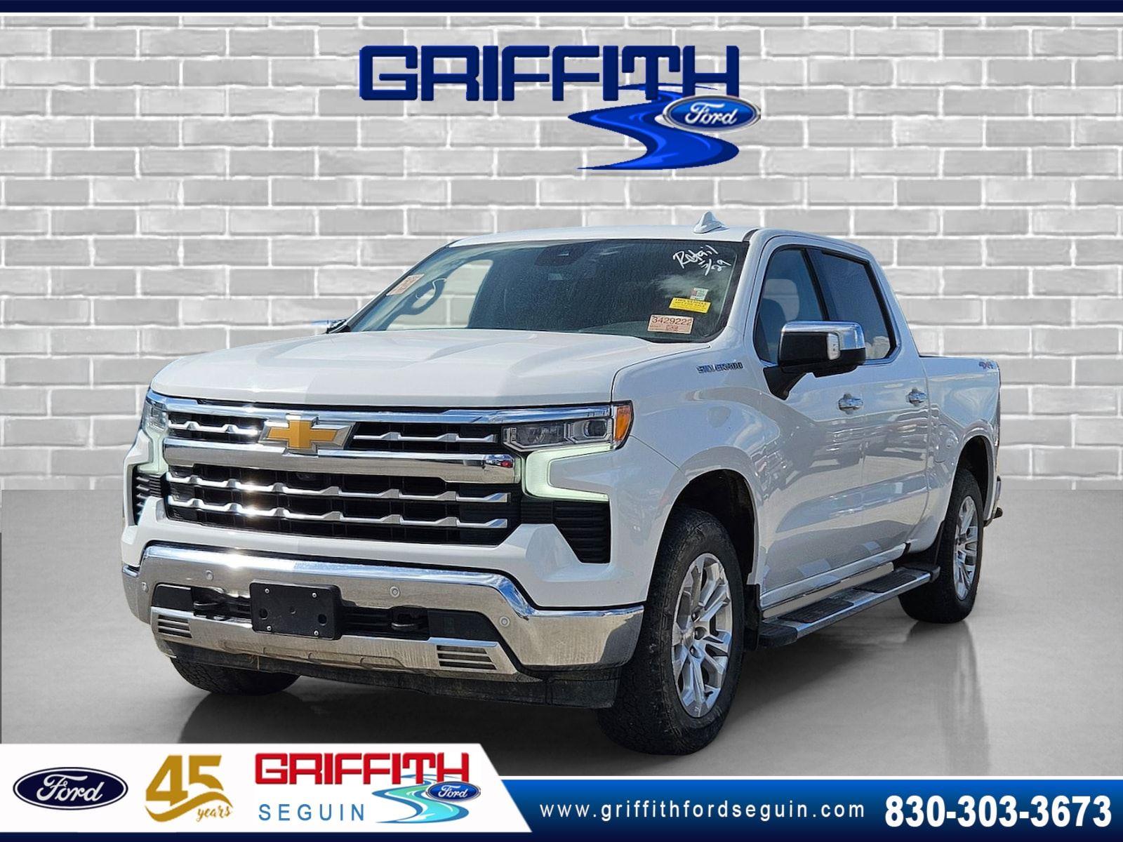 Summit White 2023 Chevrolet Silverado 1500 Pickup Truck Four-Wheel Drive Automatic