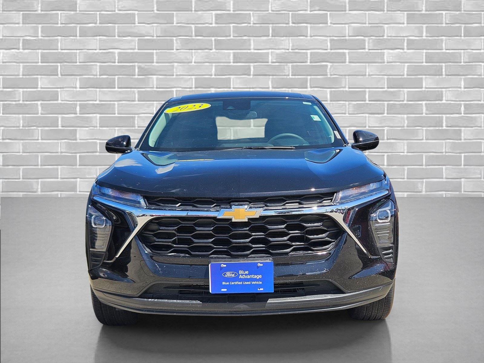 View vehicle photo 2