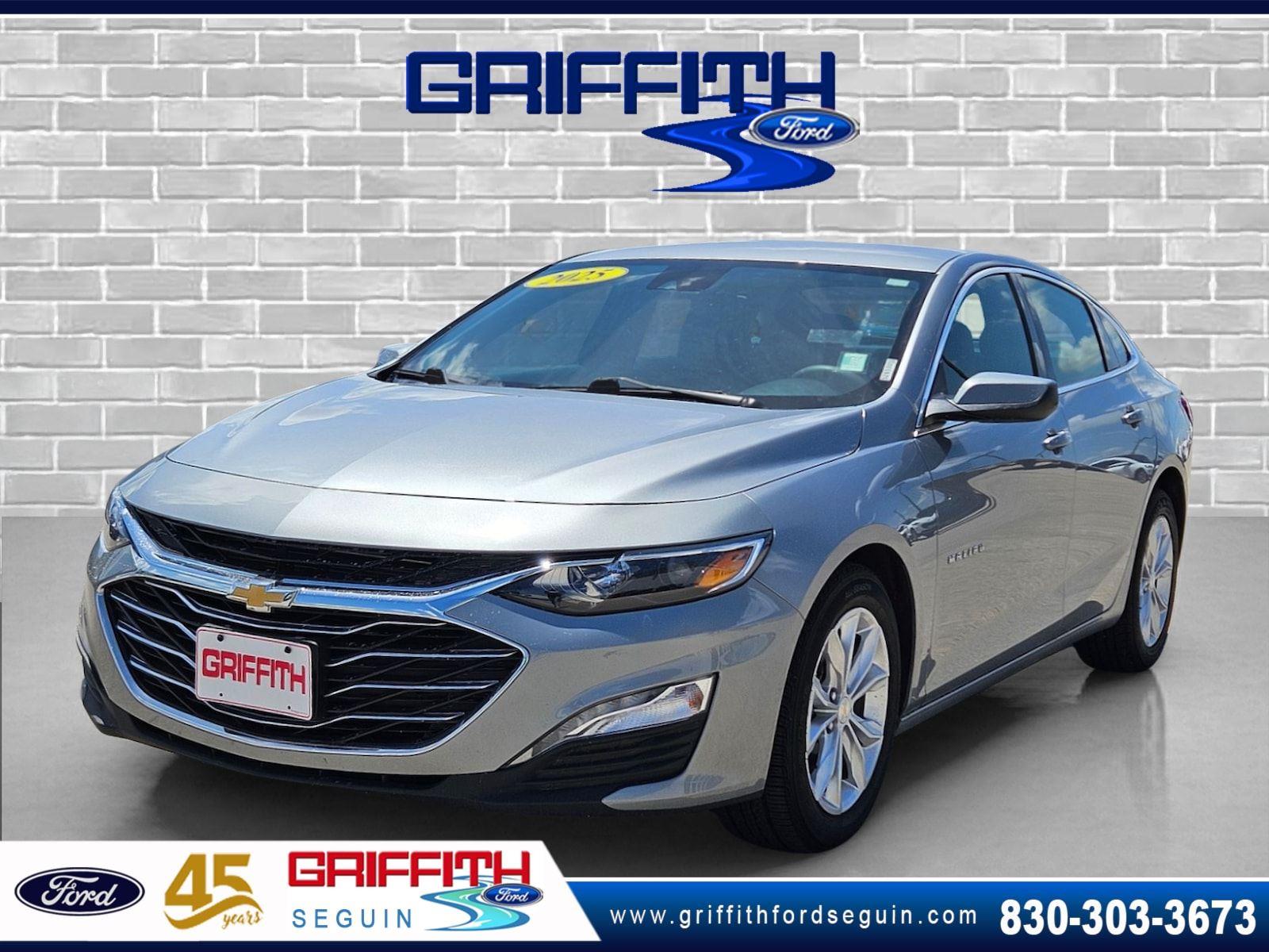 Sterling Gray Metallic 2025 Chevrolet Malibu Sedan Front-Wheel Drive Continuously Variable Transmission
