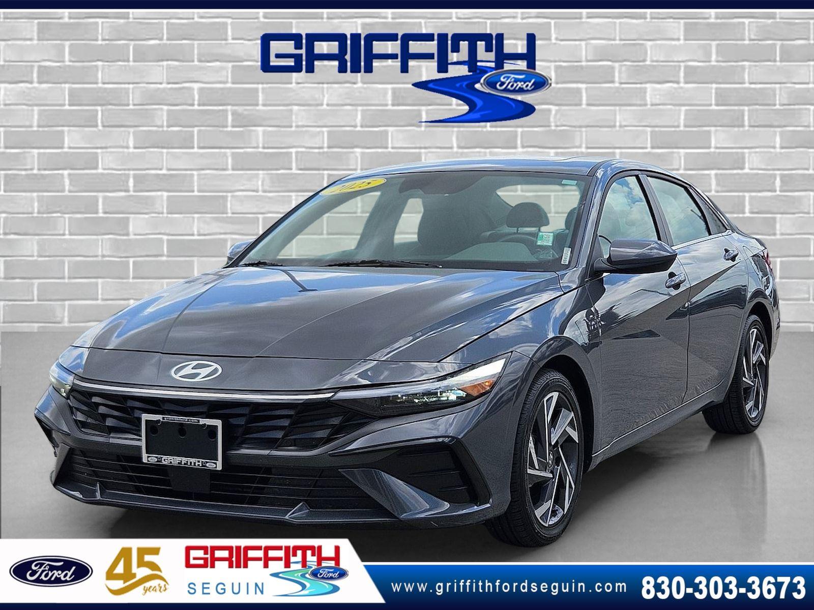 Ecotronic Gray 2025 Hyundai Elantra Sedan Front-Wheel Drive Continuously Variable Transmission