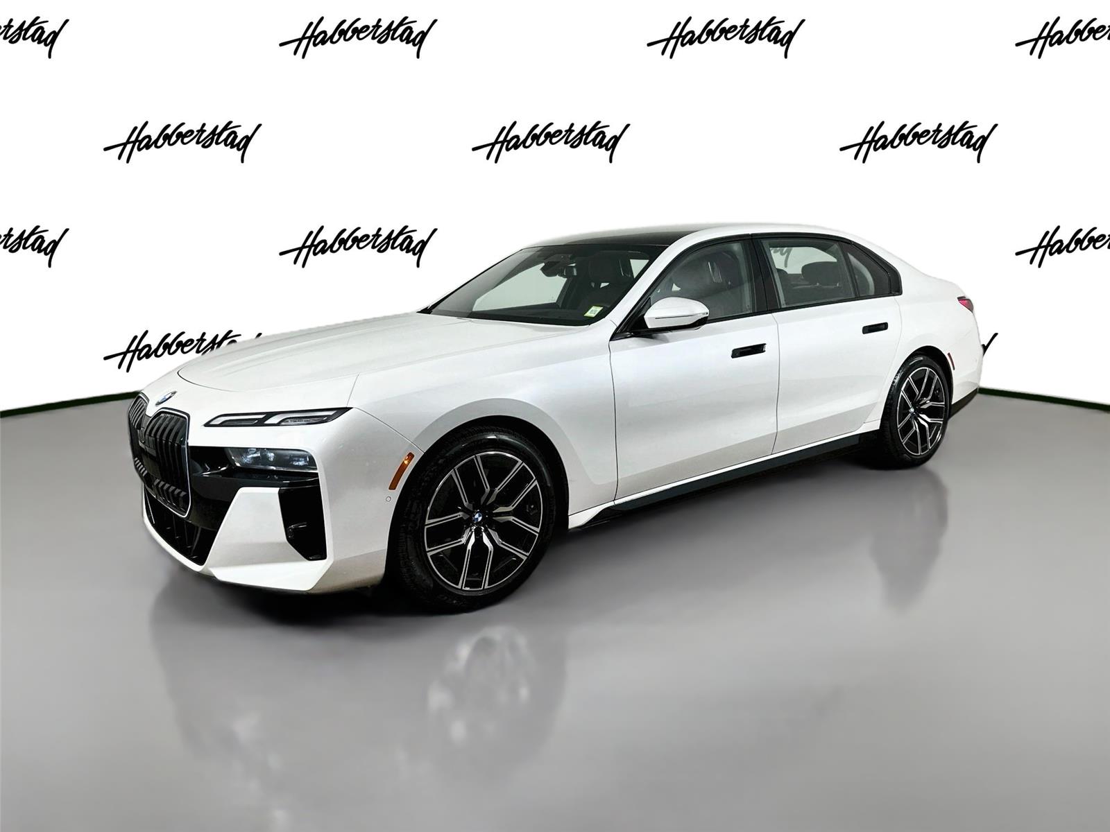 Mineral White Metallic 2026 BMW 7 Series Sedan All-Wheel Drive Automatic