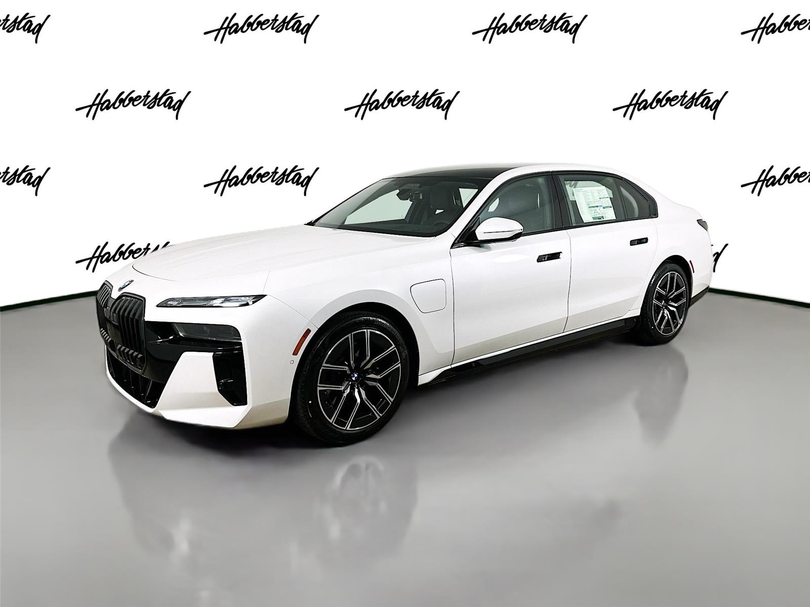 Mineral White Metallic 2026 BMW 7 Series 750e xDrive Sedan All-Wheel Drive Automatic