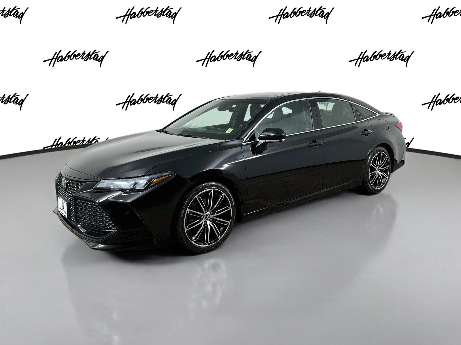 Midnight Black Metallic 2019 Toyota Avalon Sedan Front-Wheel Drive 8-Speed Automatic