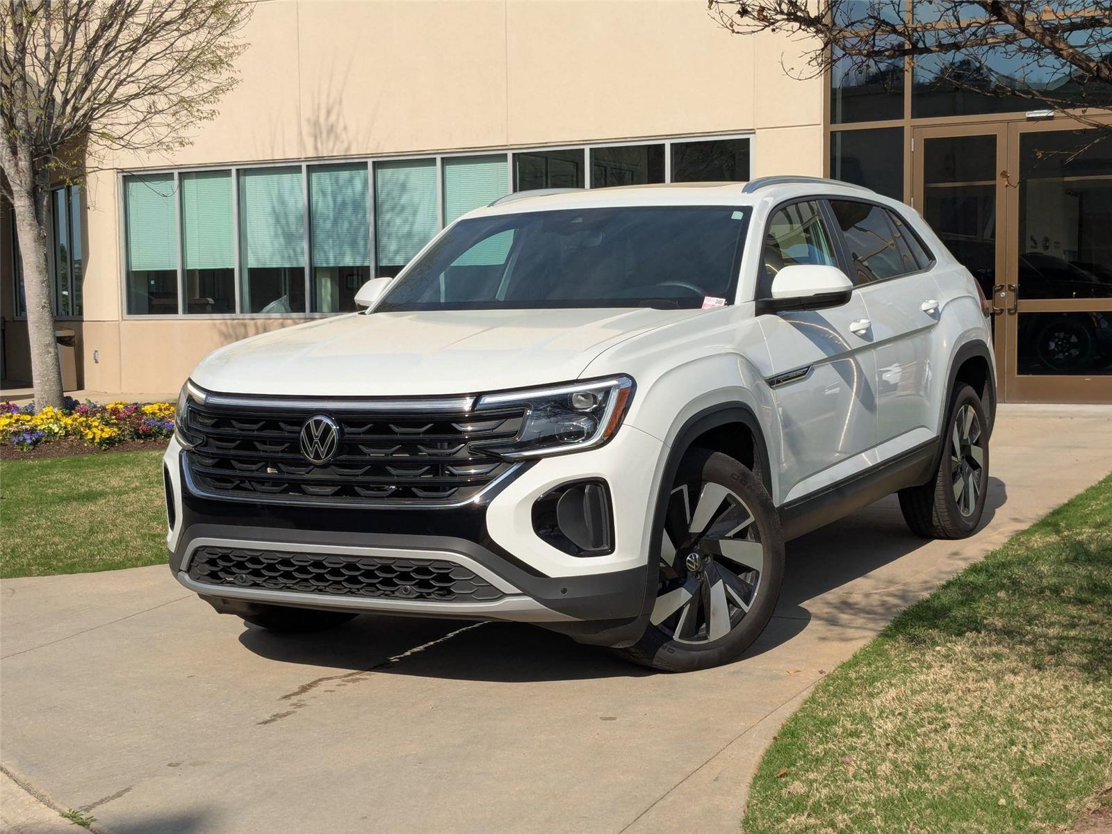 2024 Volkswagen Atlas Cross Sport SE 4Motion with Technology