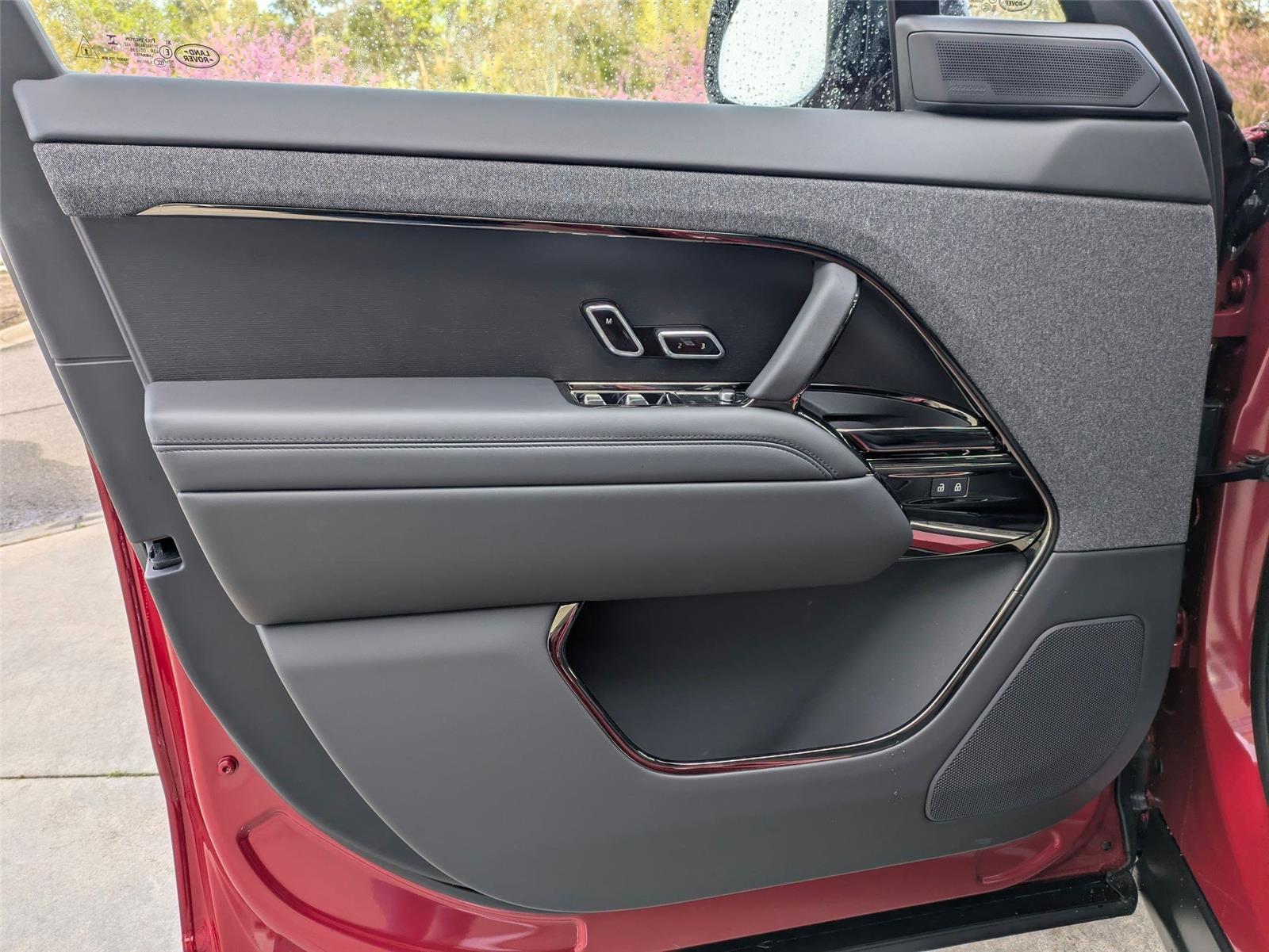 New 2026 Firenze Red Metallic Land Rover SE image 11