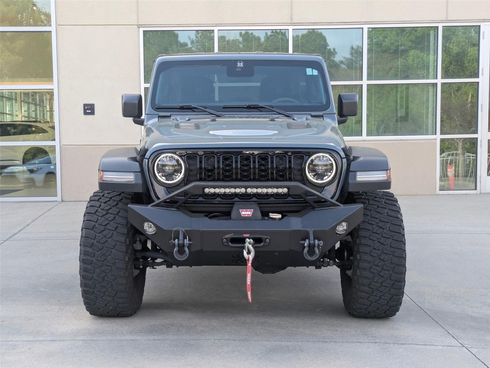 View vehicle photo 2