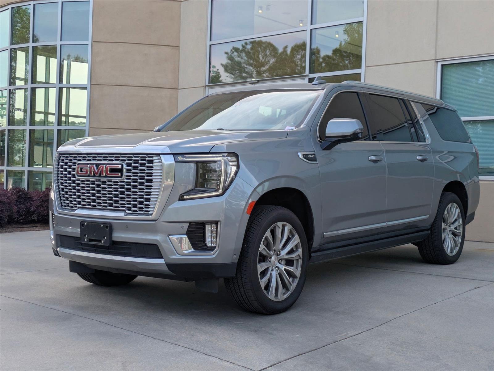 Sterling Metallic 2023 GMC Yukon XL Denali RWD SUV / Crossover 4X2 Automatic