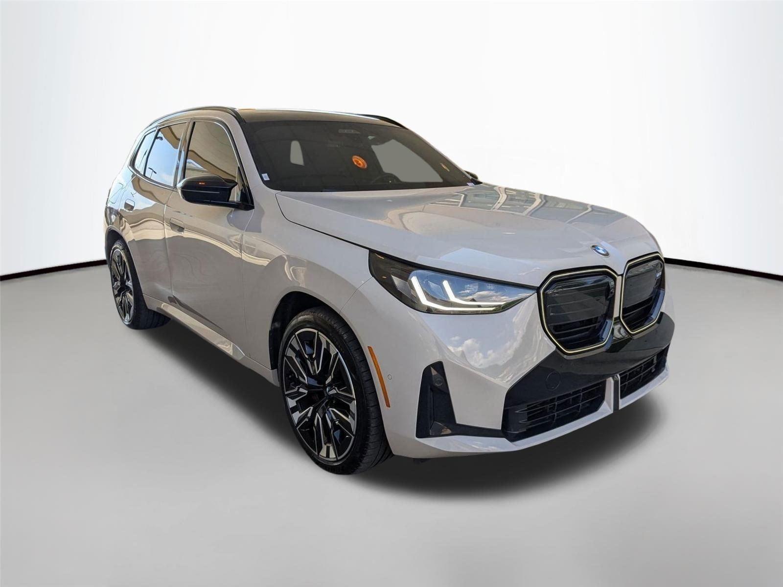 Used 2025 Dune Grey Metallic BMW M50 xDrive image 3