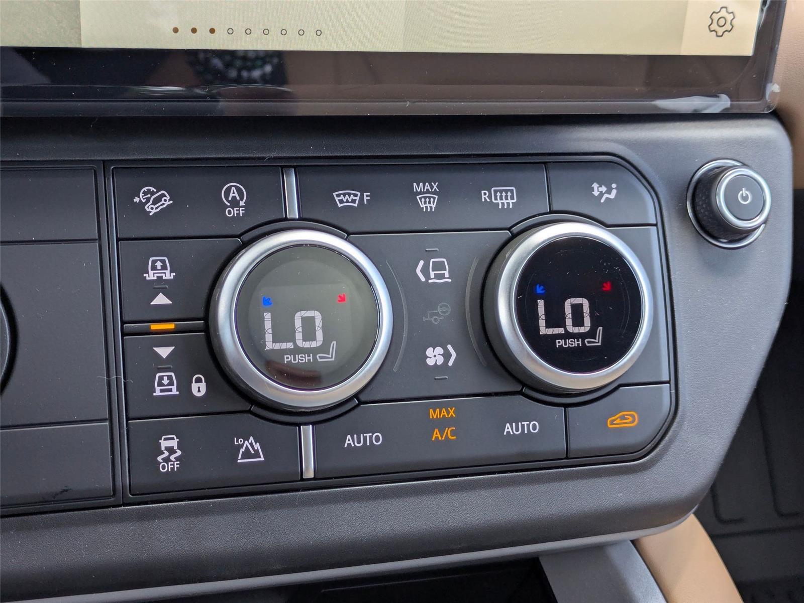 New 2026 Carpathian Grey Premium Metallic Land Rover X image 23