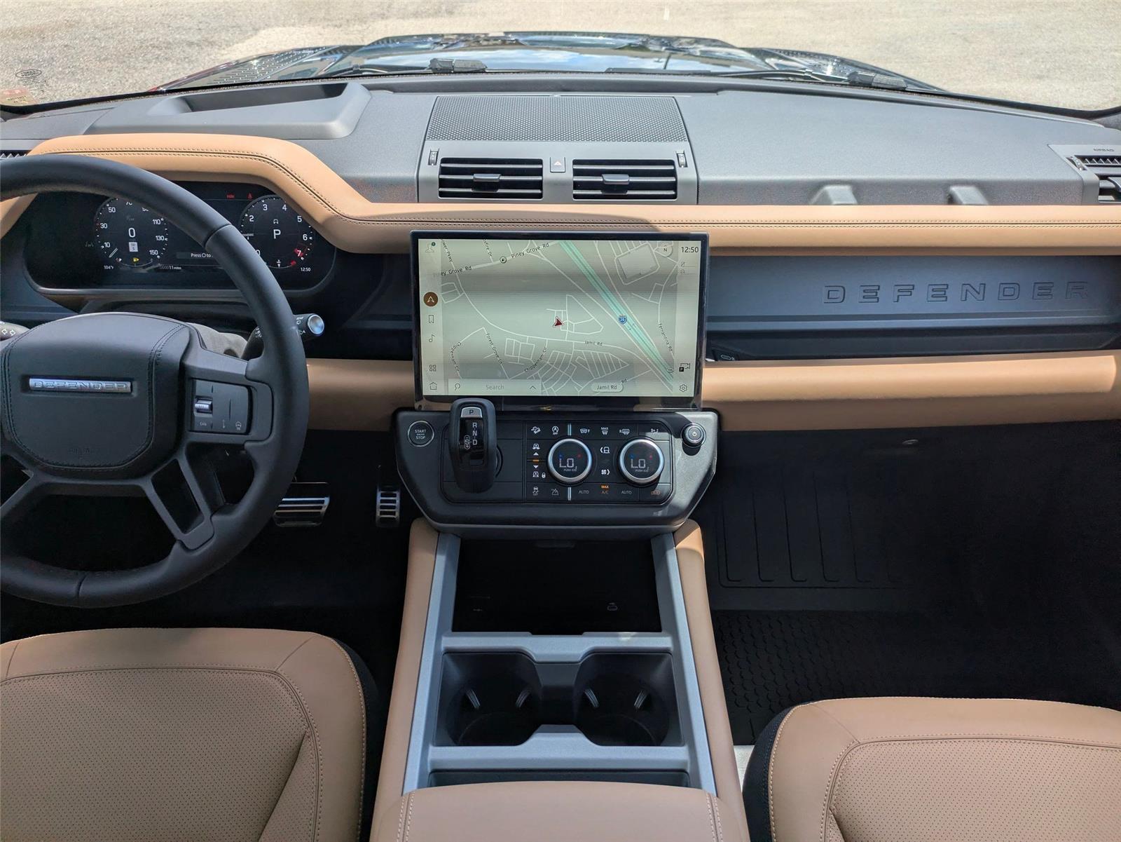 New 2026 Carpathian Grey Premium Metallic Land Rover X image 29