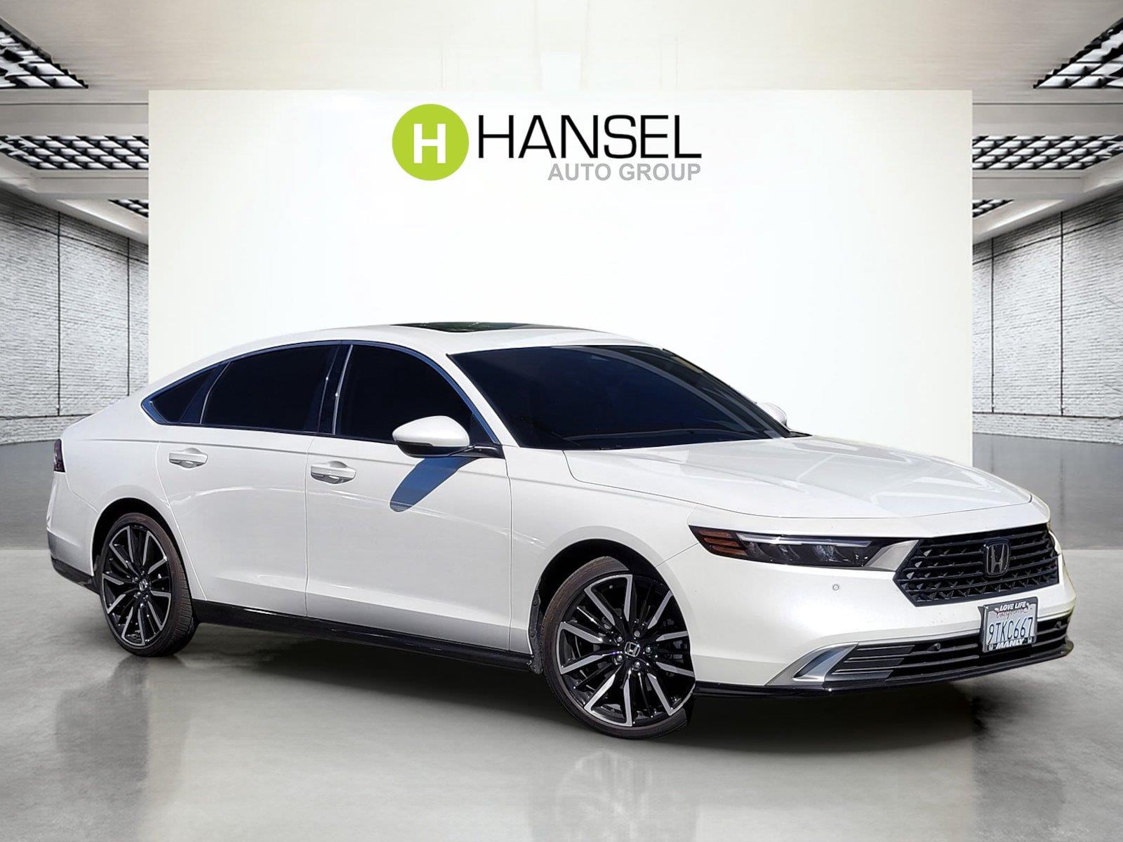 Platinum White Pearl 2025 Honda Accord Hybrid Sedan Front-Wheel Drive 1-Speed Dual Clutch
