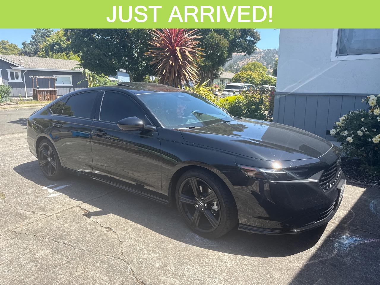 Crystal Black Pearl 2025 Honda Accord Hybrid Sedan Front-Wheel Drive 1-Speed Dual Clutch