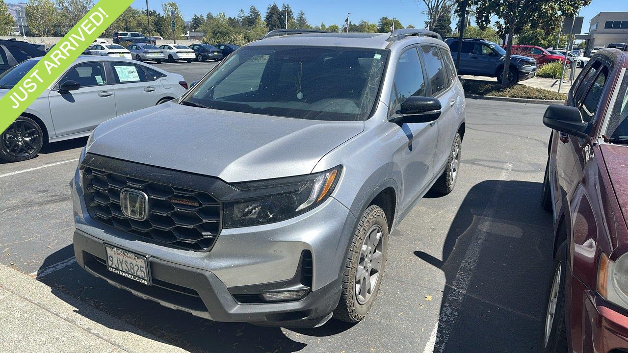 Lunar Silver Metallic 2024 Honda Passport SUV / Crossover All-Wheel Drive 9-Speed Automatic