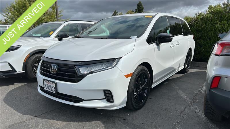 Platinum White Pearl 2024 Honda Odyssey Minivan Front-Wheel Drive Automatic