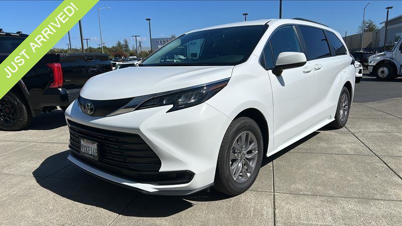 Ice Cap 2026 Toyota Sienna Minivan Front-Wheel Drive Continuously Variable Transmission