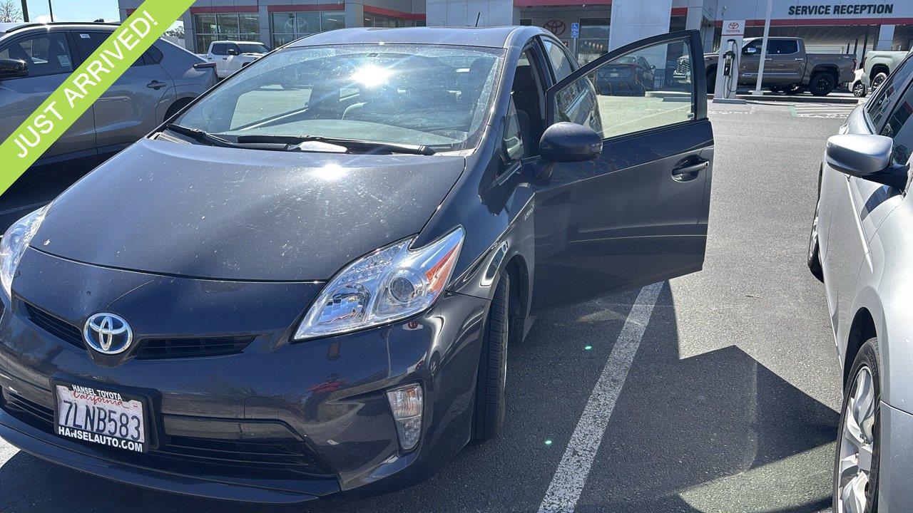 Winter Gray Metallic 2015 Toyota Prius Hatchback Front-Wheel Drive Continuously Variable Transmission